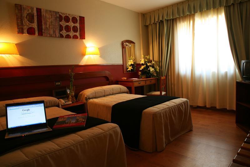 Hotel Airinos 3* Cangas do Morrazo Exterior foto
